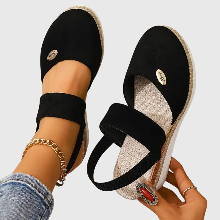 Black / 12