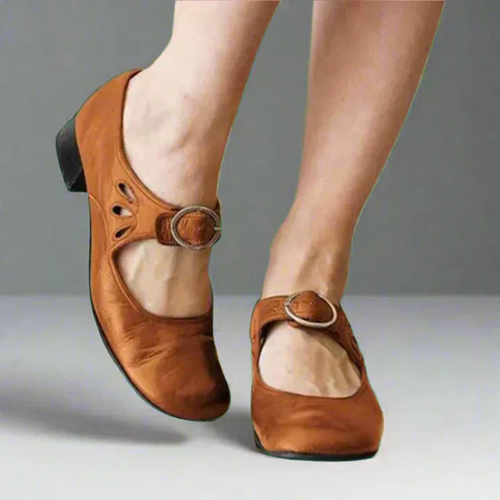 Brown / 10