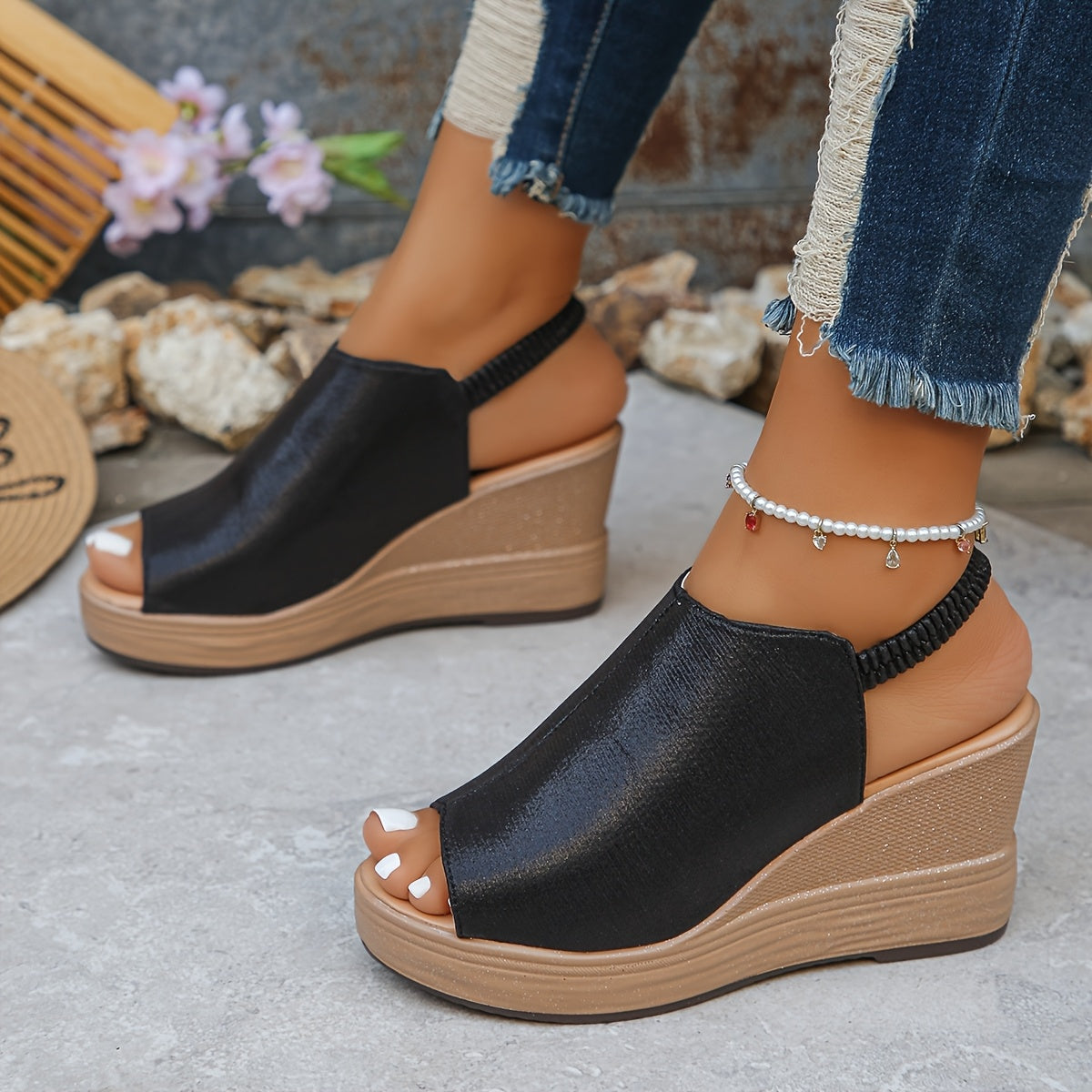 Black / 10