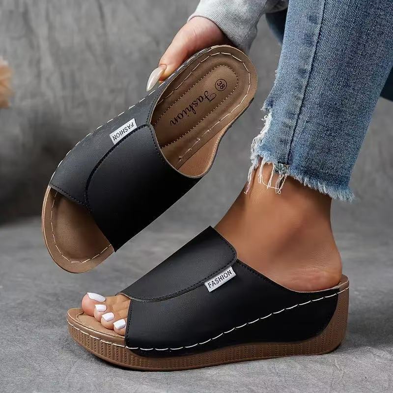 Black / 12