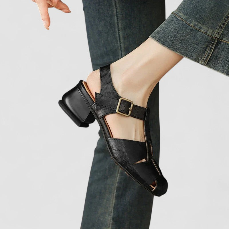 Black / 9
