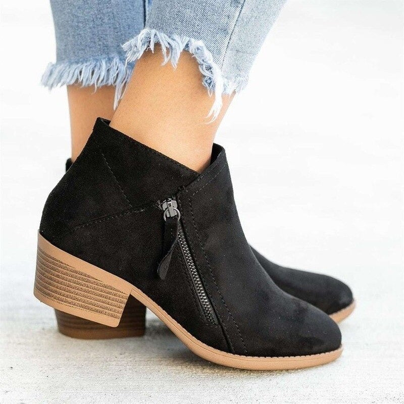 Black / 11