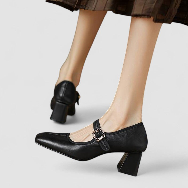 Black / US WOMEN 10/10.5